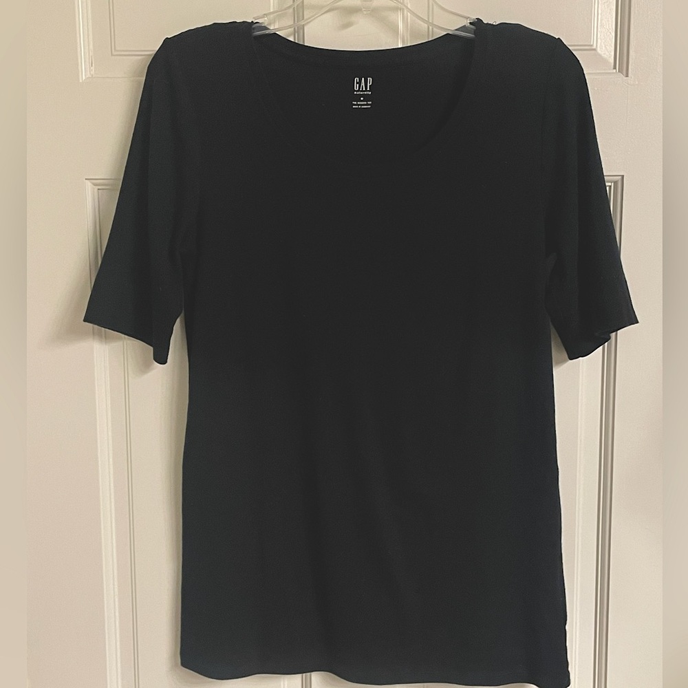 Gap Black knit maternity top medium
